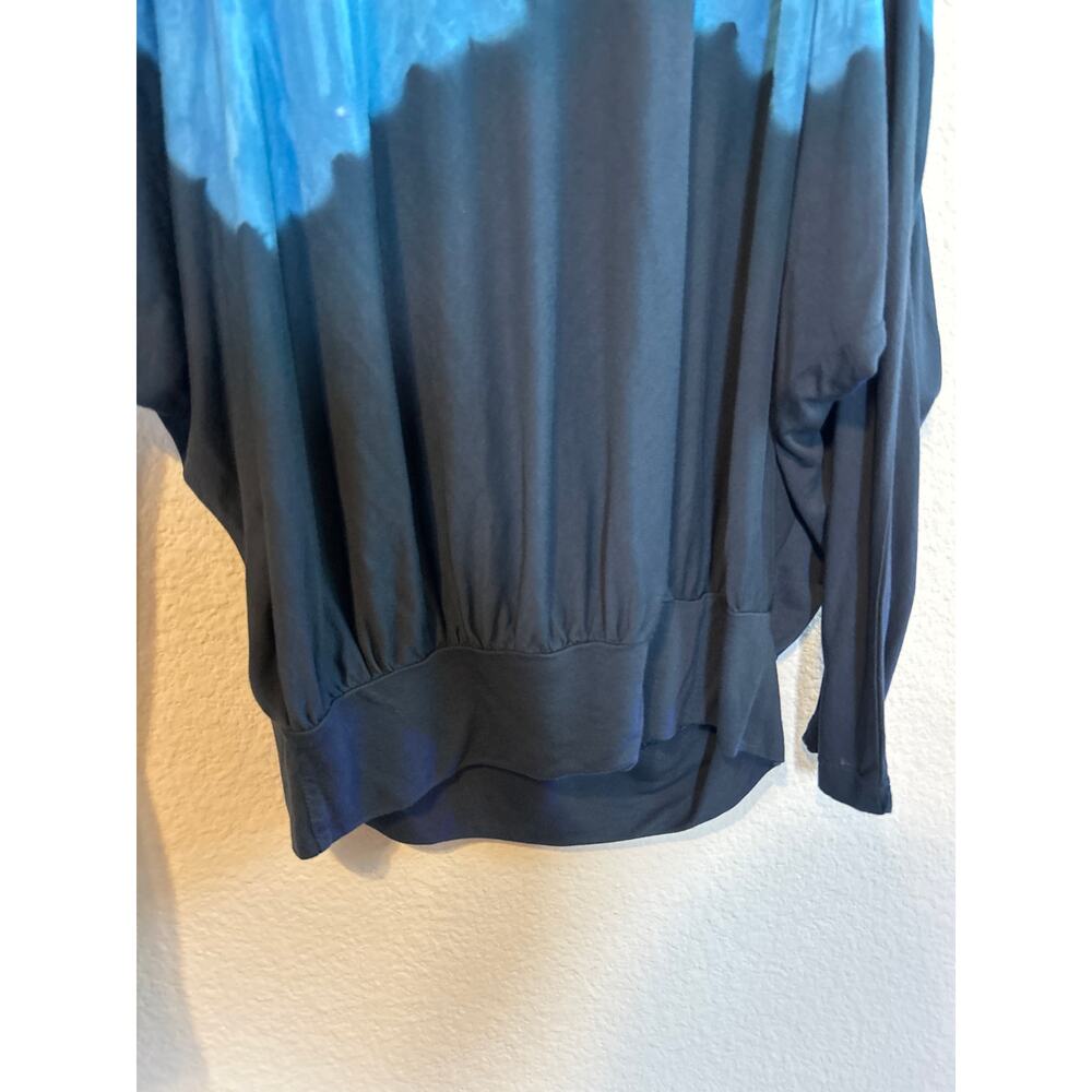 Young Fabulous & Broke | (NWT) Blue/Tan Tie Dye Cold Shoulder Top | Med - Picture 10 of 10